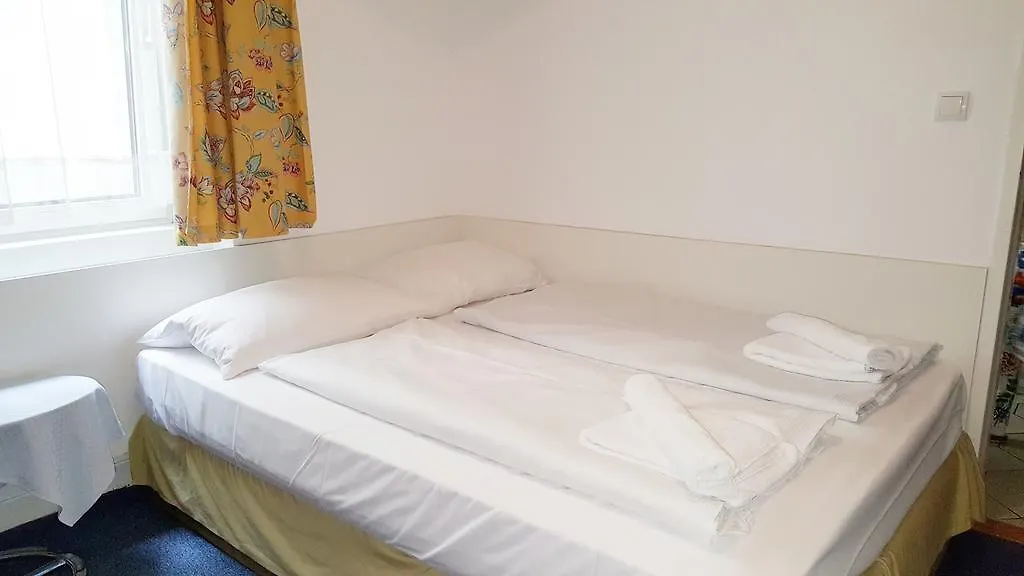Hotel-Pension Astra Bécs 2*,  Ausztria