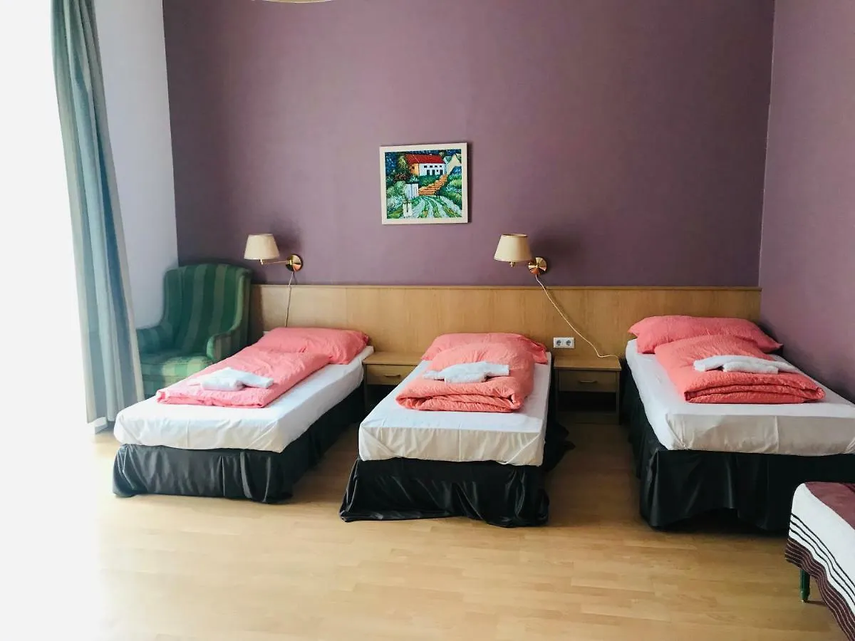 Vendégház Hotel-Pension Astra Bécs
